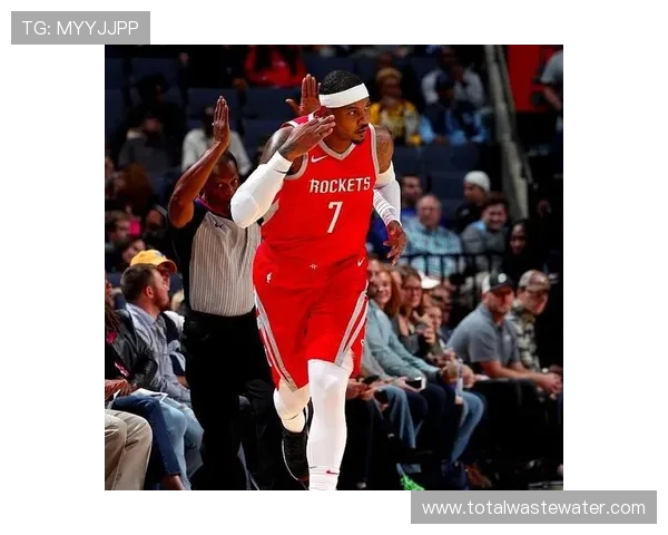 波蒂斯高位挡拆拉开空间，换防时替补三分效率提升