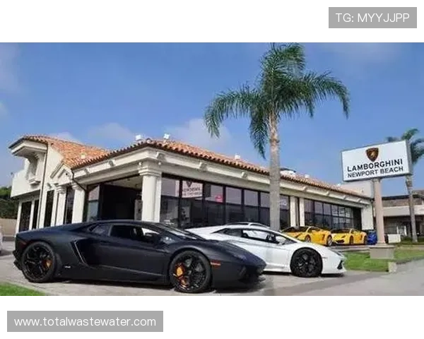 科比凌晨四点的豪宅车库，停着七辆超跑却只穿一件旧训练服